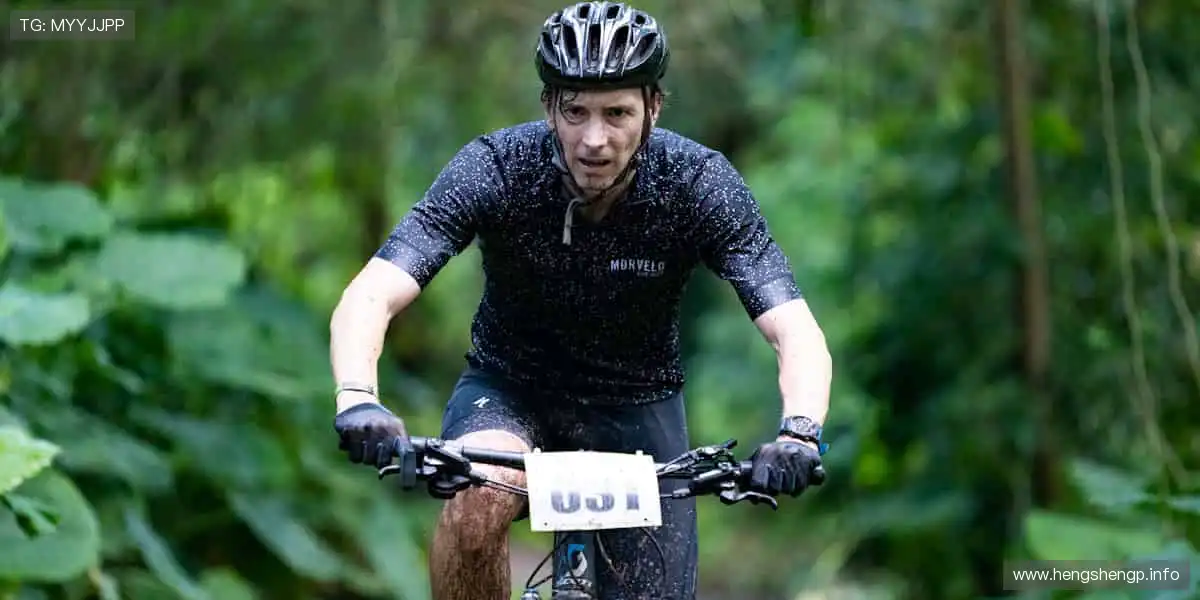 📺高清直播,每一个进球都让你身临其境!🏀